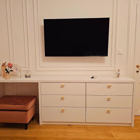 Tesla'S Corner Apartment Zagreb Ngoại thất bức ảnh