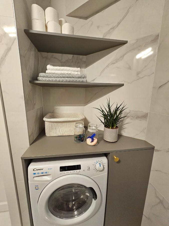 Tesla'S Corner Apartment Zagreb Ngoại thất bức ảnh