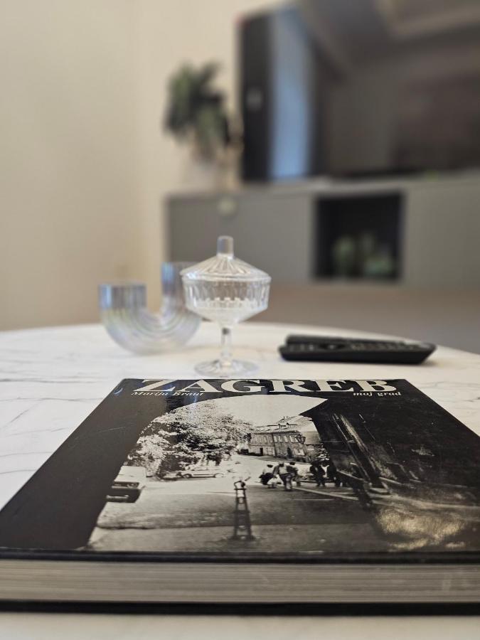 Tesla'S Corner Apartment Zagreb Ngoại thất bức ảnh