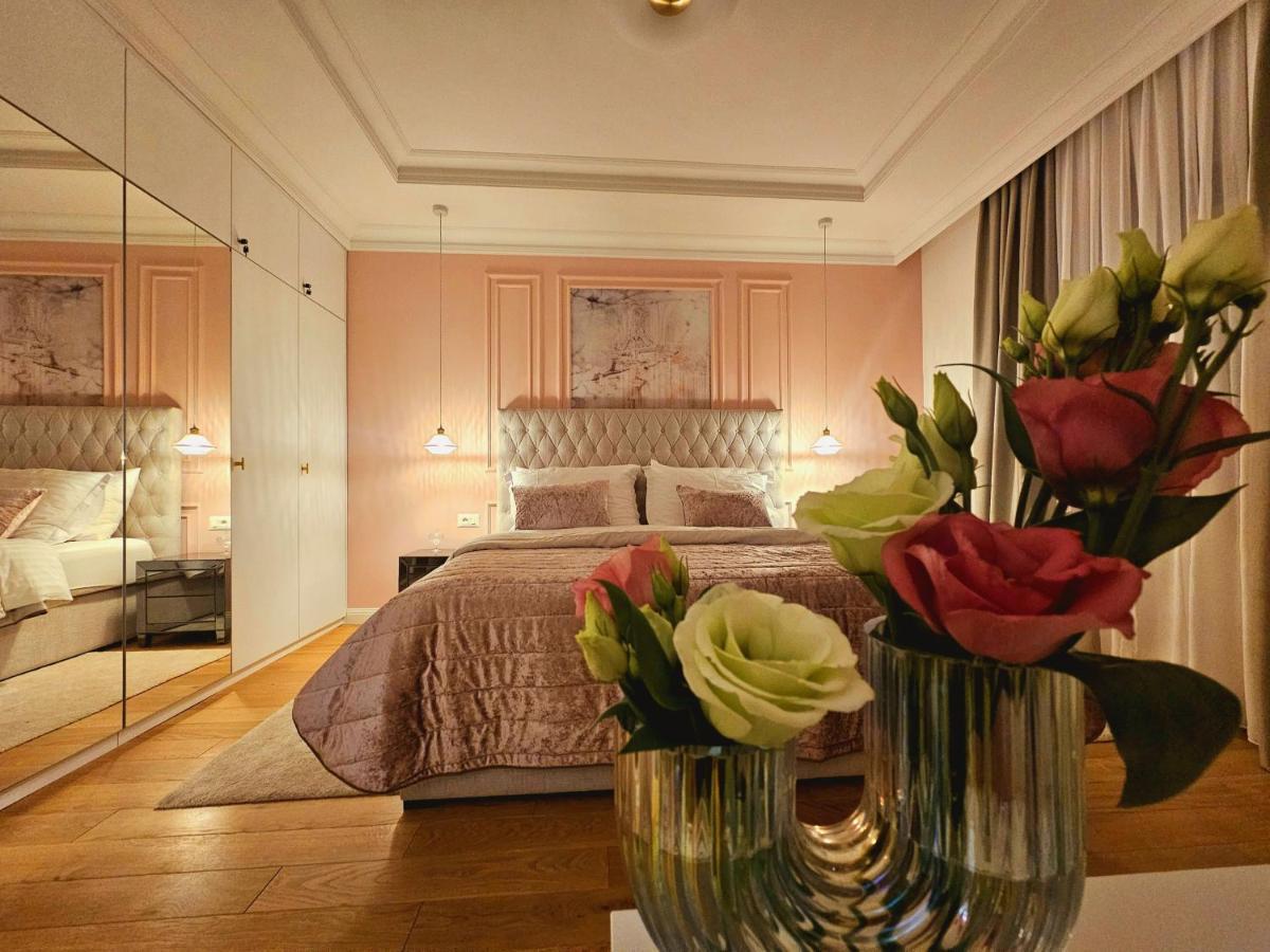 Tesla'S Corner Apartment Zagreb Ngoại thất bức ảnh